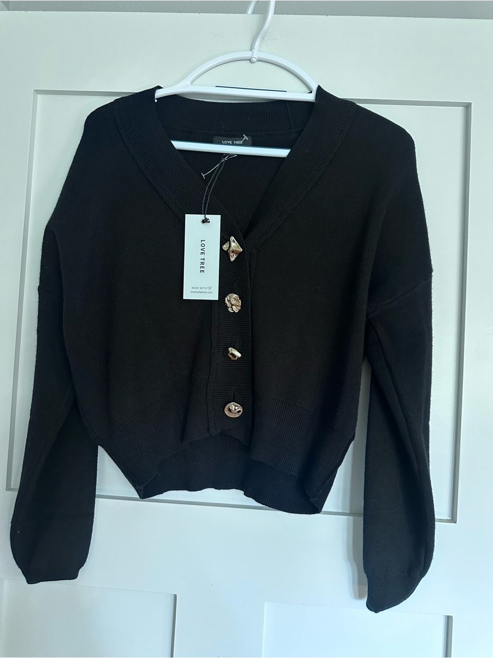 Love Tree Black Cropped V-Neck Button Cardigan